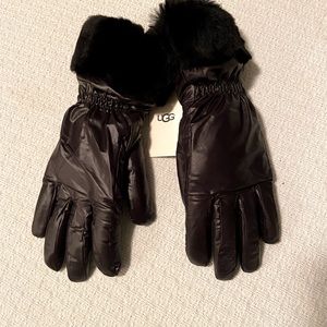 Womens UGG Gloves